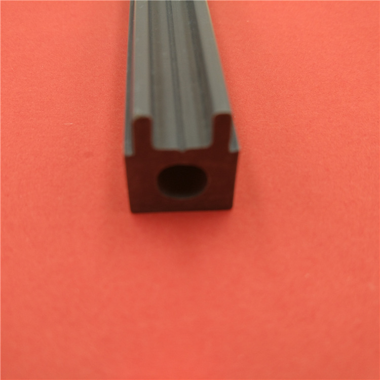 厂家供应塑料压条 PVC边条 卡槽 护手卡条 材质 颜色都可定制