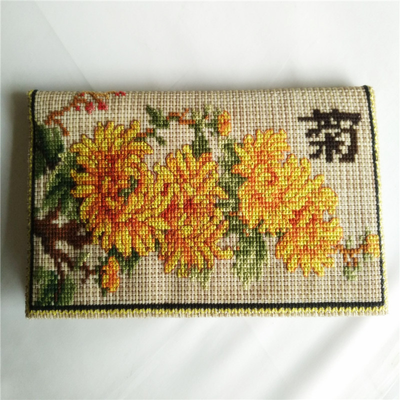 Spot factory wholesale inventory processing Chinese style plum orchid bamboo chrysanthemum cross stitch wallet embroidered chrysanthemum card bag finished product