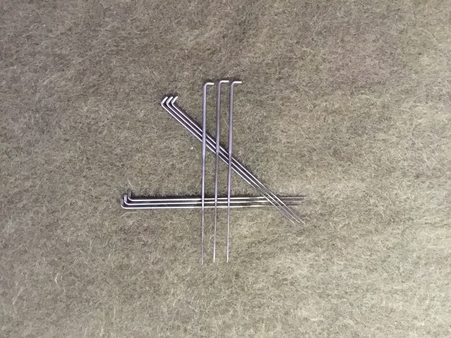 专业生产优质三角针 高耐磨柔韧度强15*18*40*3 M222 F2专用三角