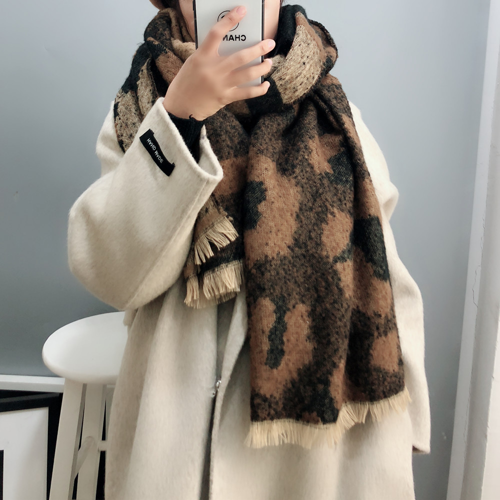 Double-sided Leopard Print Scarf display picture 5