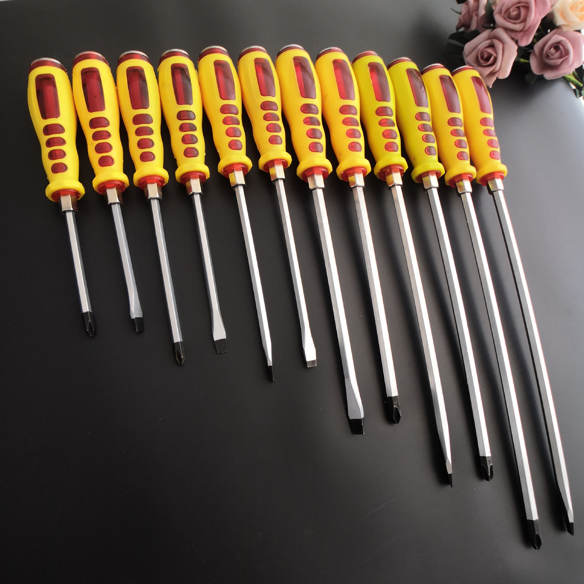 厂家批发一字十字穿心螺丝刀带磁铬钒钢柄部可敲击起子工具好质量