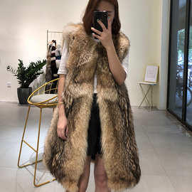 直销时尚潮流进口黄狼毛中长款皮草外套 加厚保暖皮草马甲外套女