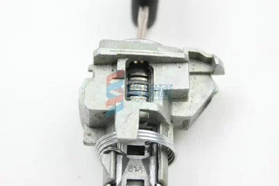 Tooth Car TOY43AT, Avtomobil qapı kilidi silindrləri