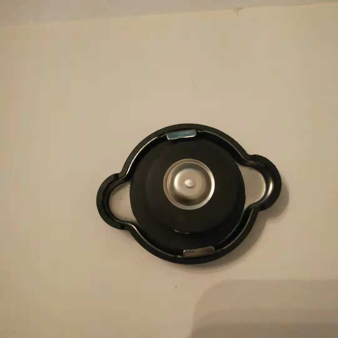 Cubierta del tanque de agua del coche de suministro de fábrica exquisita cáscara japonesa estilo coreano cubierta incorporada del tanque de agua de silicona de acero inoxidable