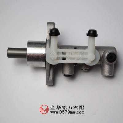 apply Changan Star 6350/6371/ 6363/6360 Brake Master Cylinder Brake Master Cylinder Aprons at the bottom]