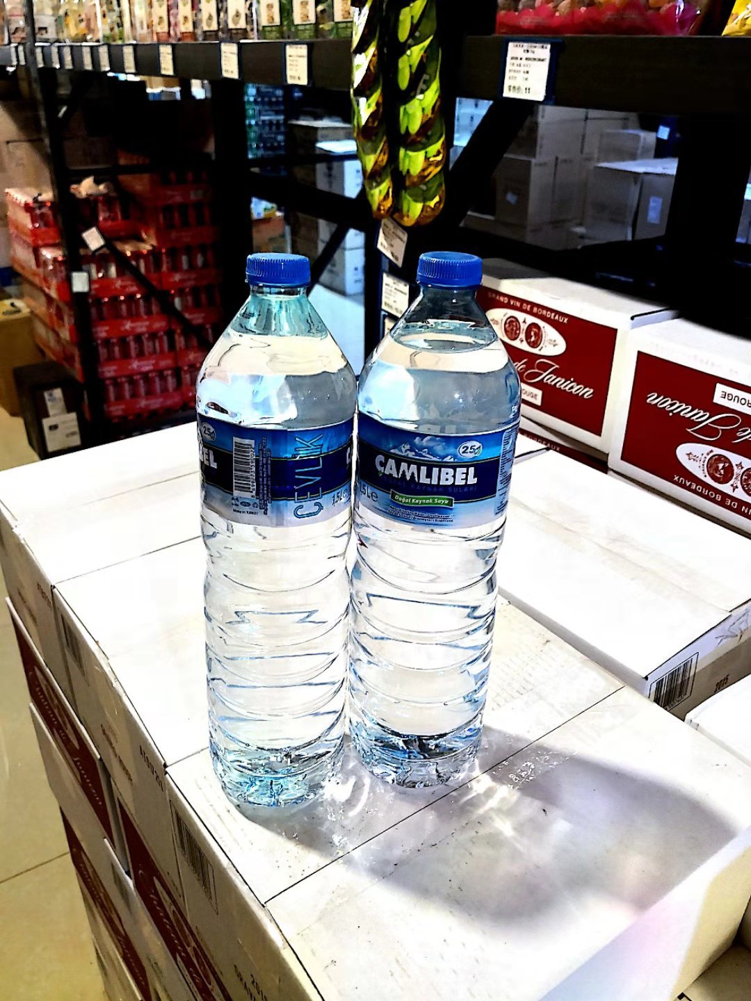 批发土耳其原装进口天然矿泉水1500ml 恰姆贝尔 Villacher