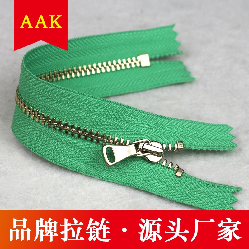厂家批发AAK拉链 3#浅金真金Y牙闭尾号金属拉链 方牙女装拉链