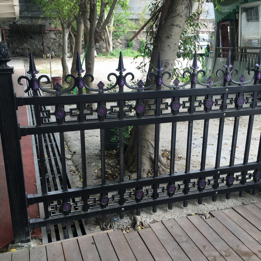厂家直供铝艺护栏铸铁围栏铝合金护栏庭院护栏锌钢护栏护栏拿样|ms
