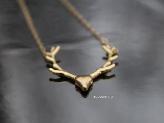 Simple Antler Necklace Christmas Elk Reindeer Pendant Necklace Female Clavicle Chain Fawn Antler Nec
