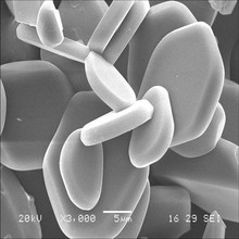 水晶灯饰蓝宝石光学玻璃镜面研磨抛光用片状平板状氧化铝3-5um