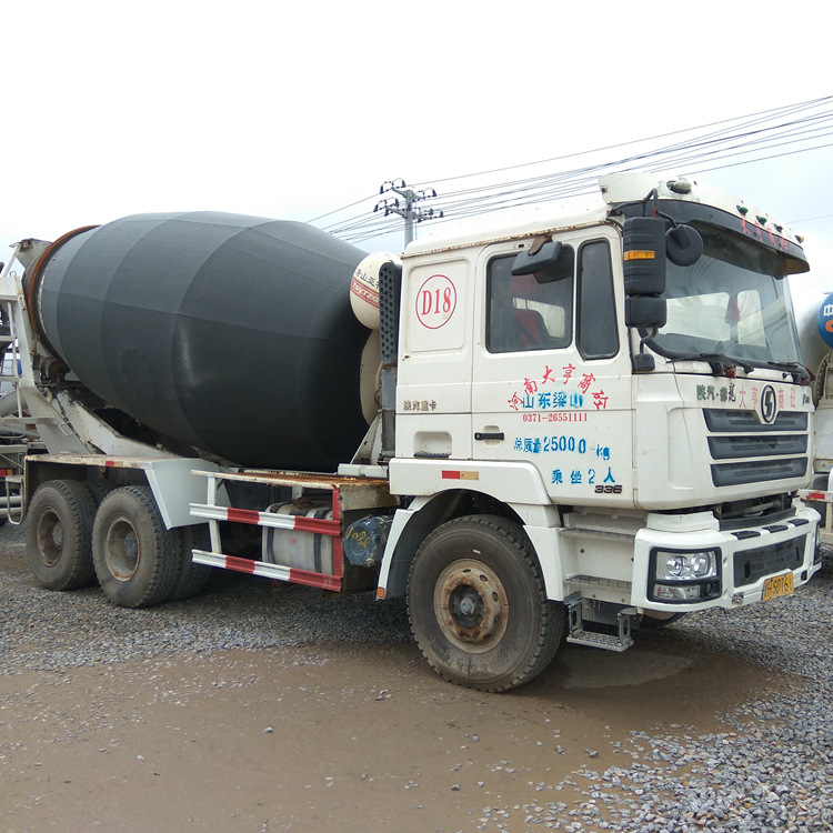 国三国四二手混凝土搅拌车 陕汽德龙水泥运输车12方18方搅拌罐