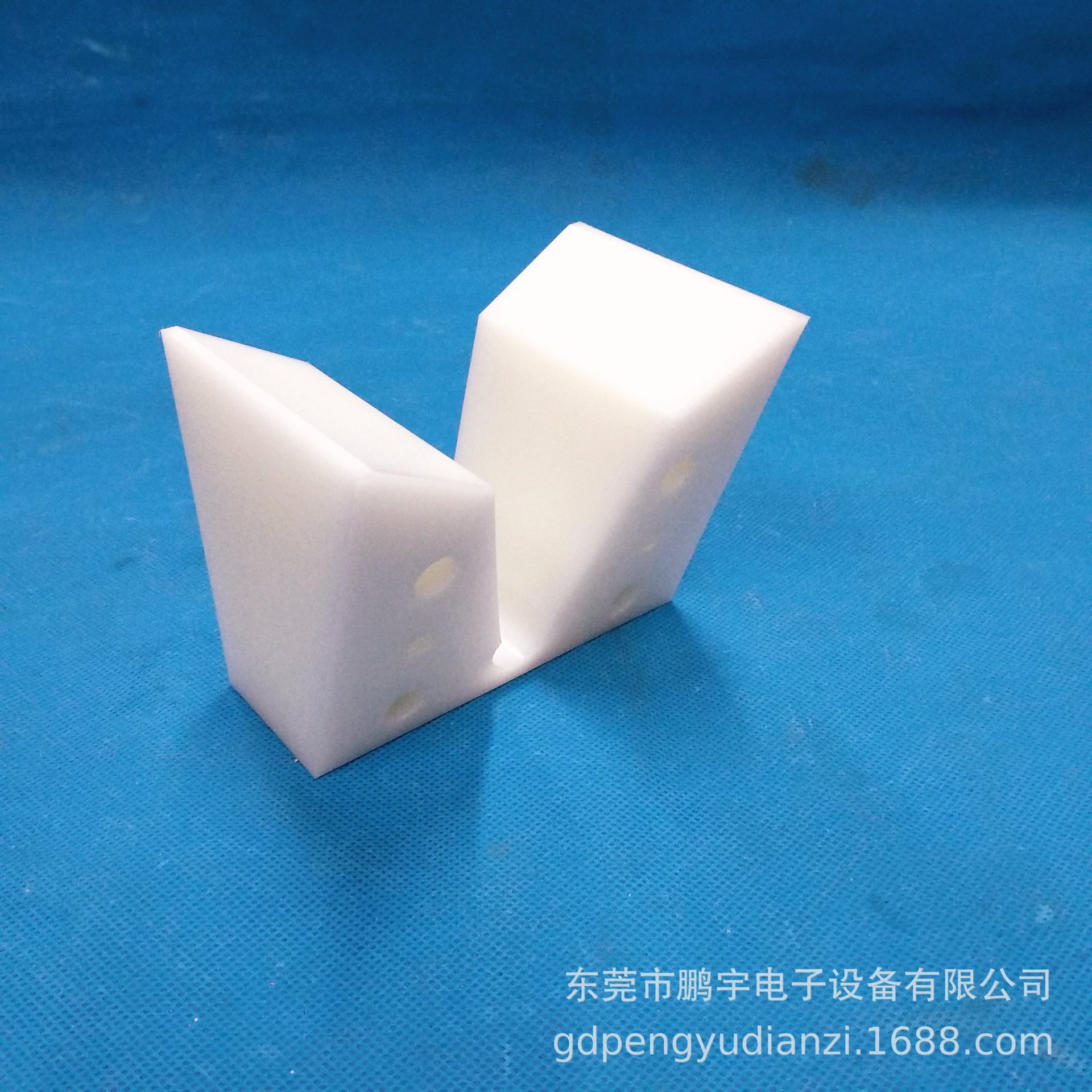 供应竞铭电镀线挂钩V座 天车吊钩V型座 100*85*70 103度PE