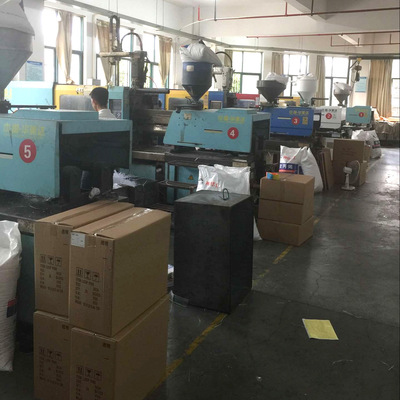 新款环保材料制作辅料塑料粒挂钩 扎带可来样定制厂家批发