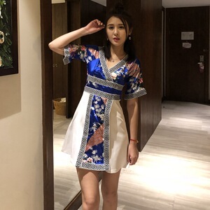 Kimono massage spa bath pedicure beauty technician work dress