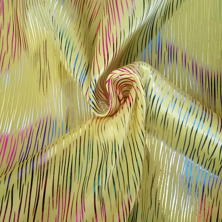 现货直销七彩色细条烫金针织布 两面弹90克涤纶彩条装饰布批发