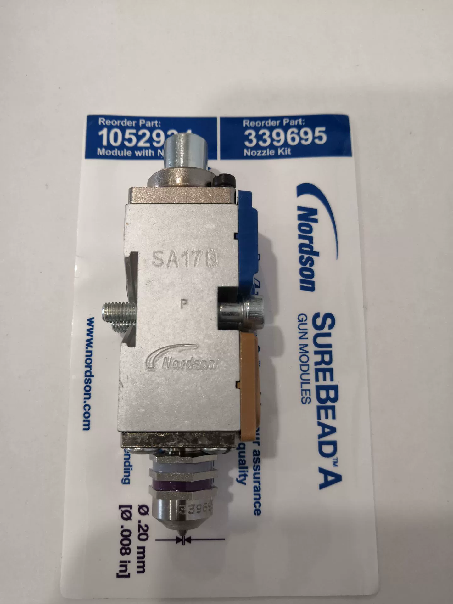 Nordson Клапан напыления Nordson Ноль капельных утечек Новая головка пистолета 1052934 339695