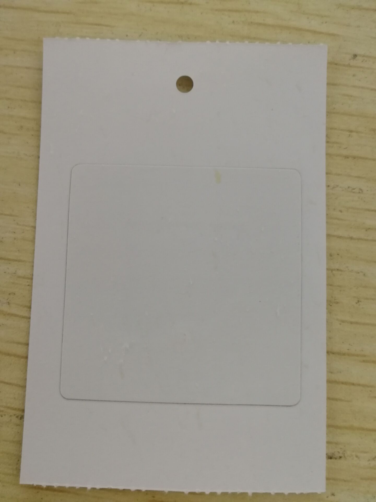 卷装芯片吊牌 服装服饰吊牌