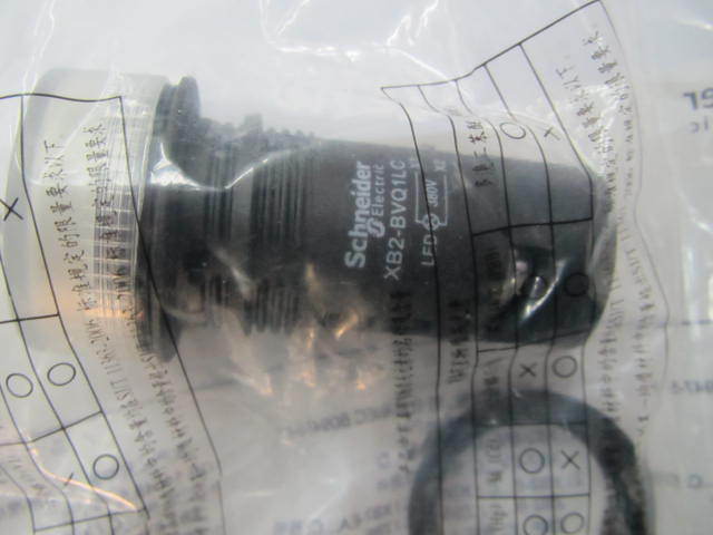 原装正品XB2-BVQ1LC AC380V  Schneider白色LED指示灯