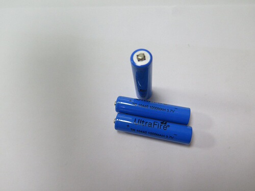 10440 lithium battery AA battery size sufficient capacity 3.7V rechargeable camera mouse laser flashlight