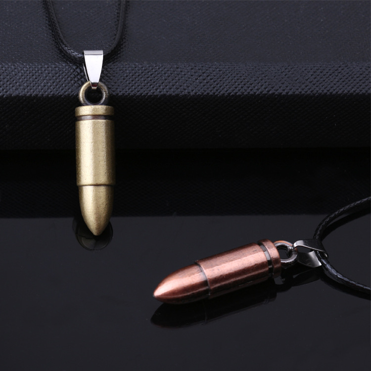 Collar con colgante de bala para parejas de acero inoxidable brillo_voghion.com