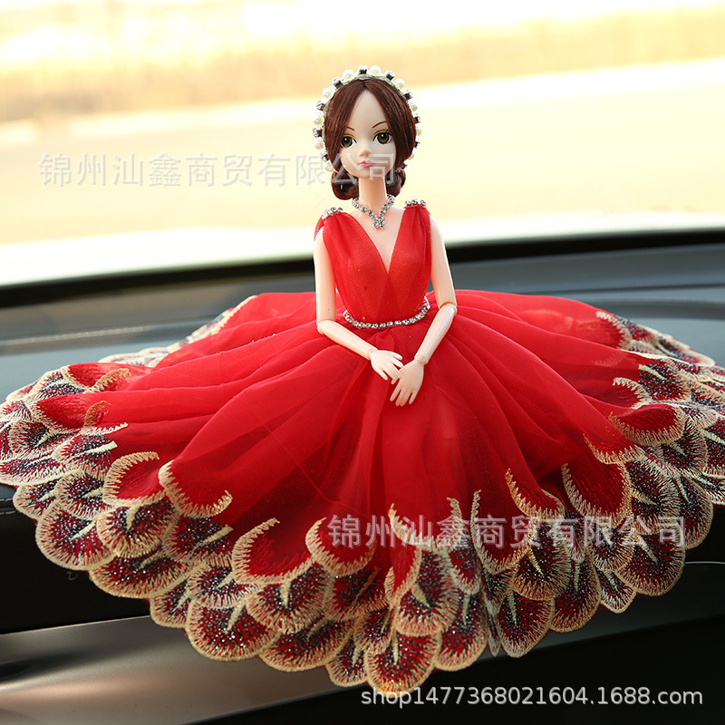 乐菲芭比婚纱娃娃汽车车载娃娃摆件创意个性装饰车内饰品摆件女|ru