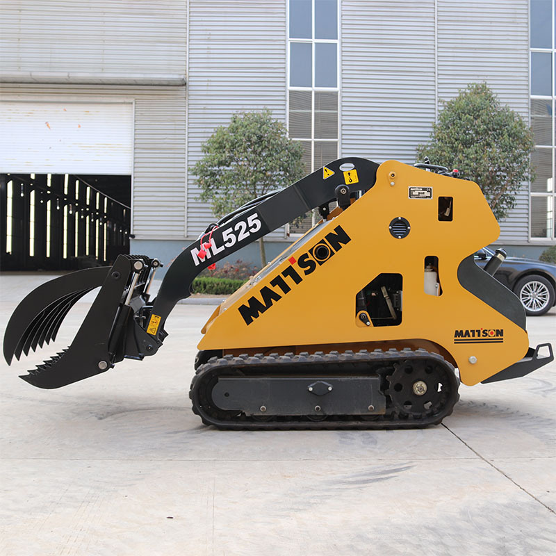 搭载破碎锤小挖掘机旋耕机等辅具 性能强大 柴油动力 动力足