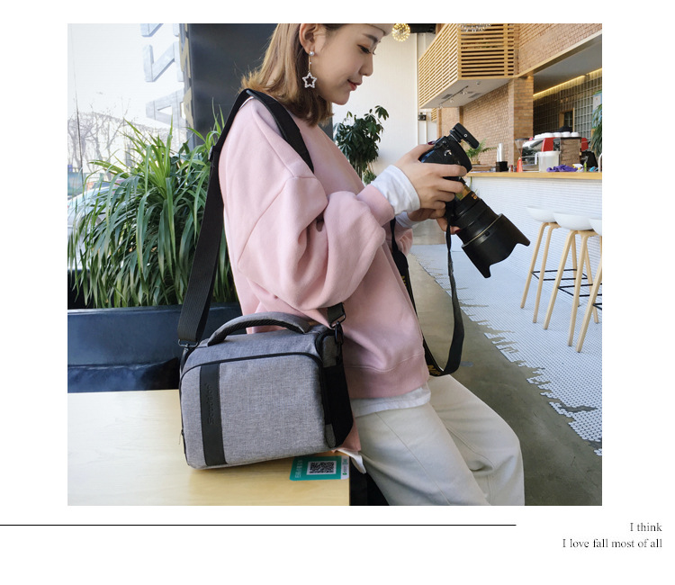 Camera Bag Image 2