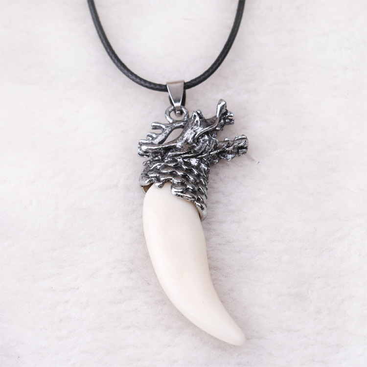 Dragon Teeth Wolf Necklace Personalized Totem Pendant For Men_voghion.com