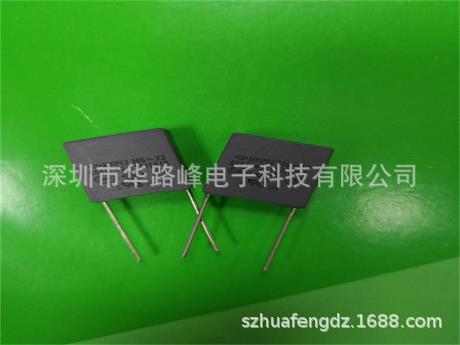 供应超薄体积MKP62法拉安规X2电容器305VAC684