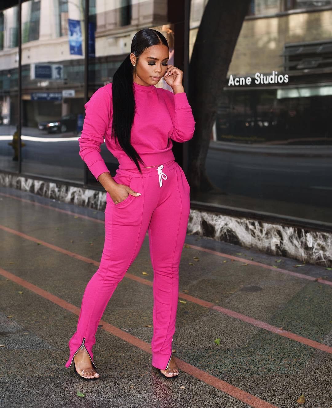 43778551_467065563783941_86166