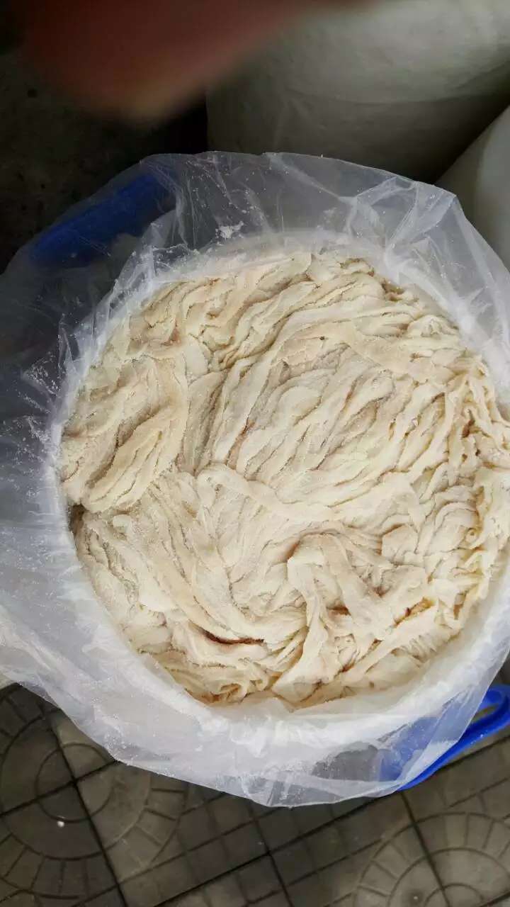 守信肠衣厂，大量供应，猪肠衣，8路水煮肠