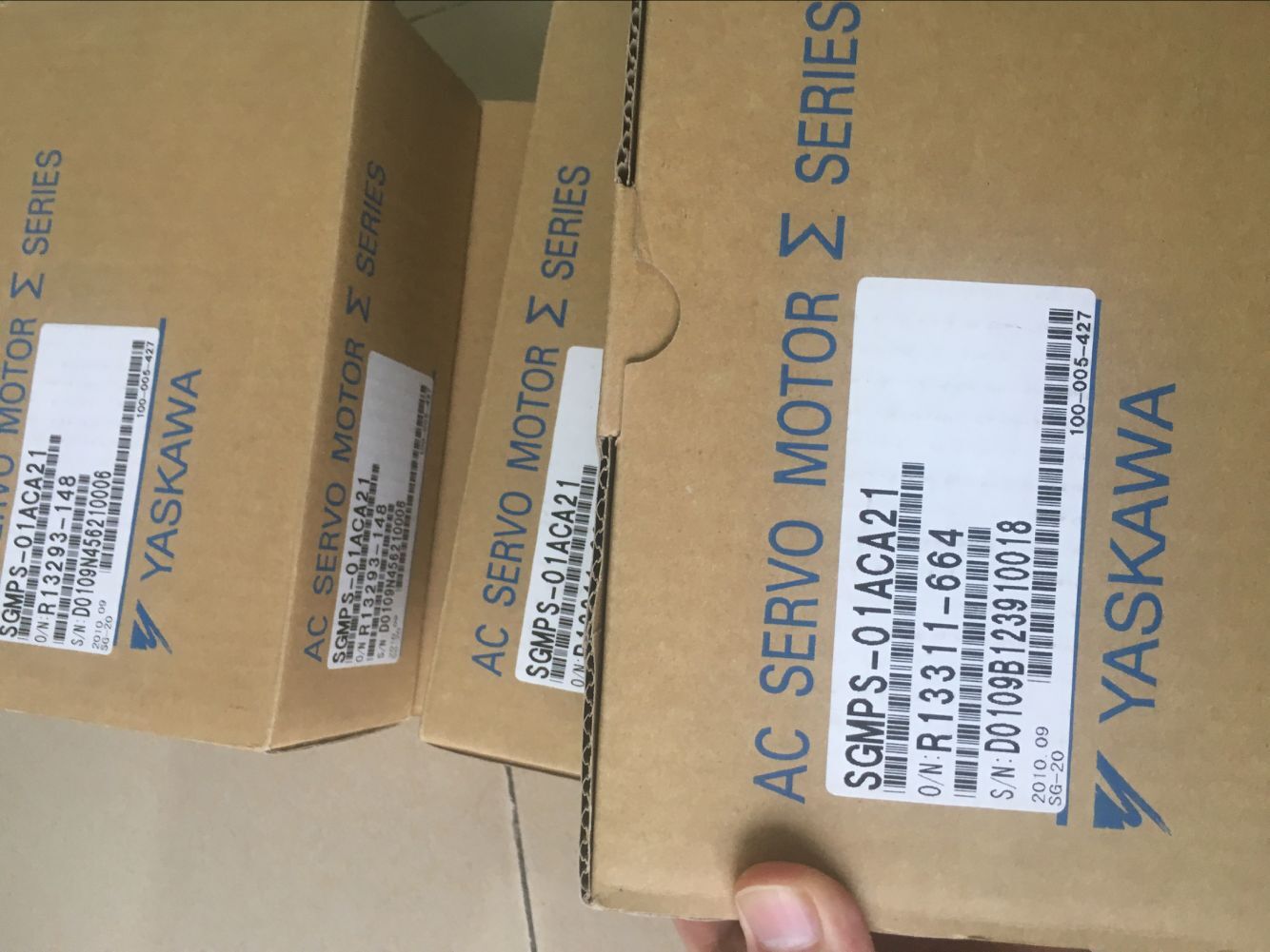 全新原装安川伺服SGMPS-01ACA21 库存现货