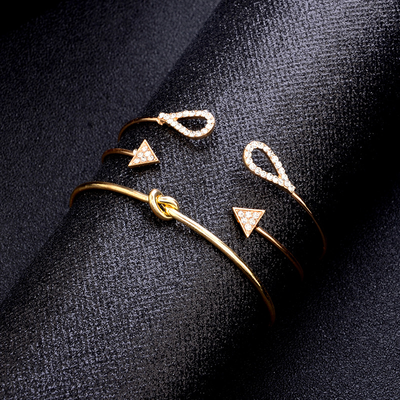 Geometric Leaf Knot Bracelet Close-up