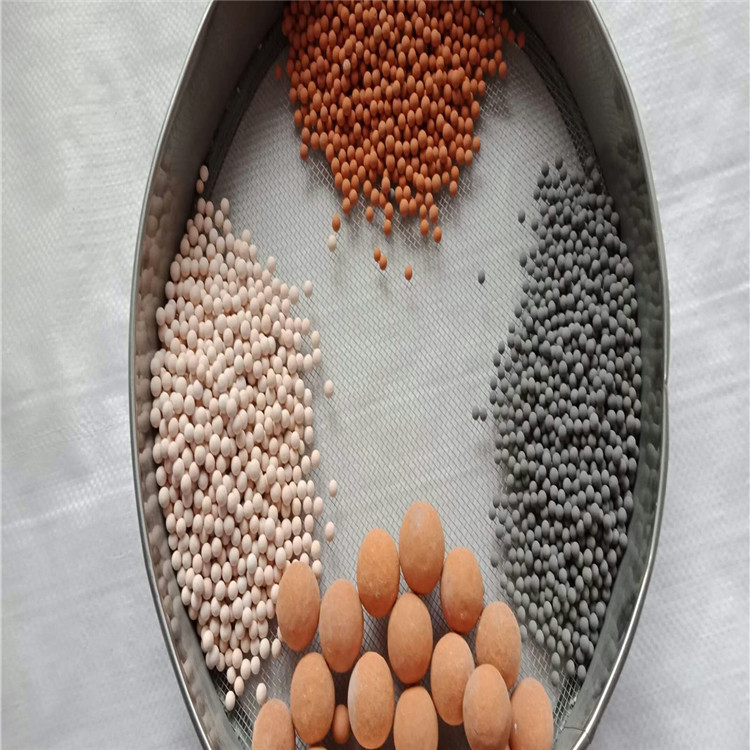 现货供应填充赭石球沙浴用黄土球养生用水处理麦饭石球矿物盐