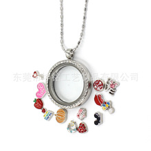 W ԰ٴ locket charm е 荷_ӵ