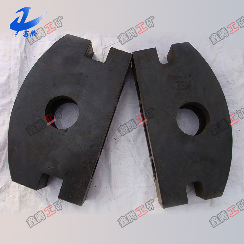 专业生产加工xt矿车铁碰头