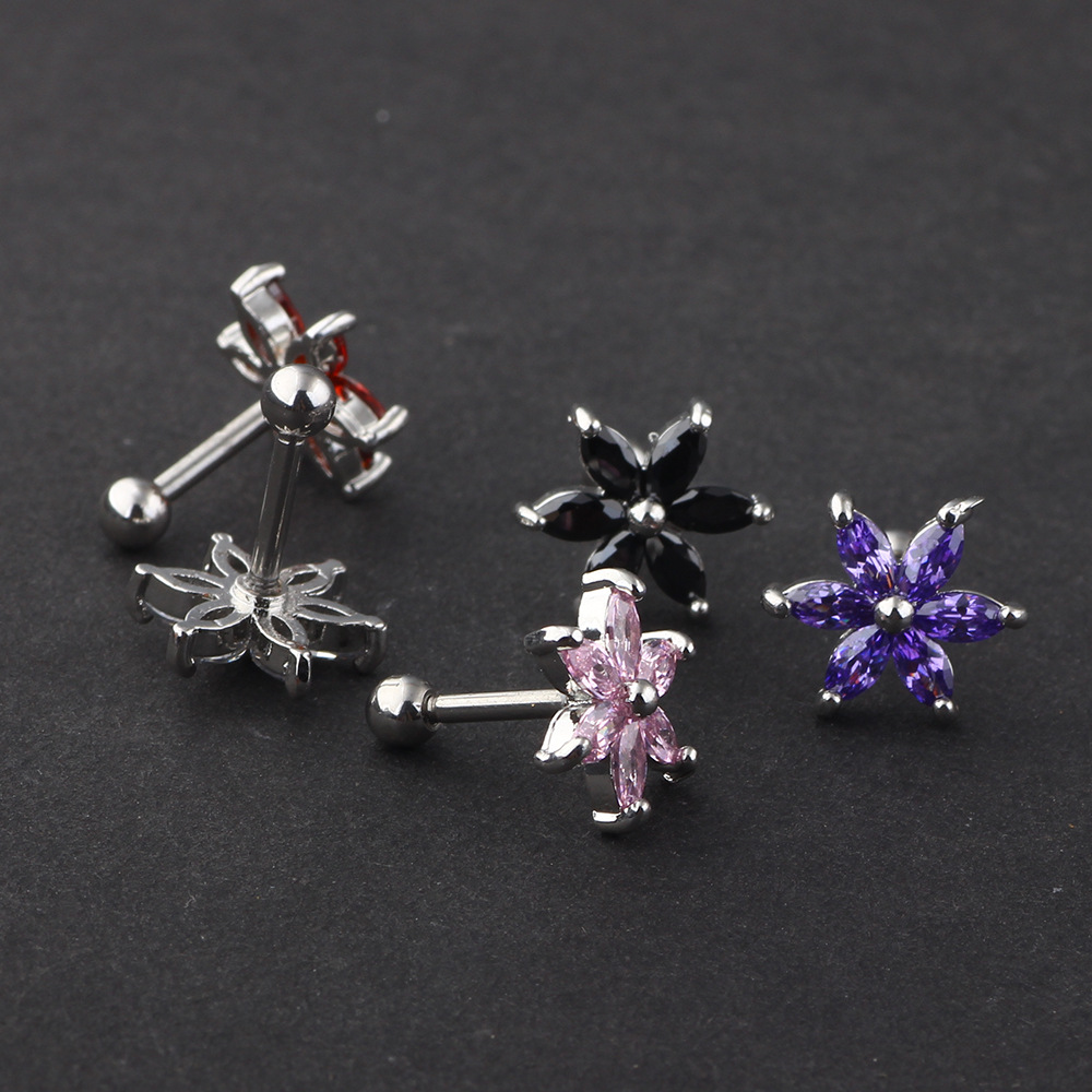16G labret stud size and finish detail