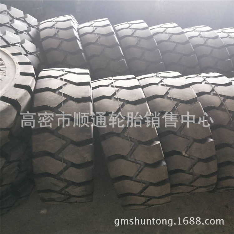 实心叉车实心轮胎8.15-15 7.00-12 6.50-10 900-20 7.00-15轮胎