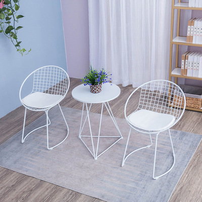 北欧咖啡厅餐桌椅 铁艺ins家用咖啡桌奶茶甜品店小圆桌椅子批发