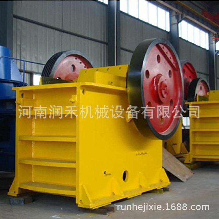 矿山鄂破石头粉碎机移动式铁路道渣撕碎机破碎机设备鄂式电动