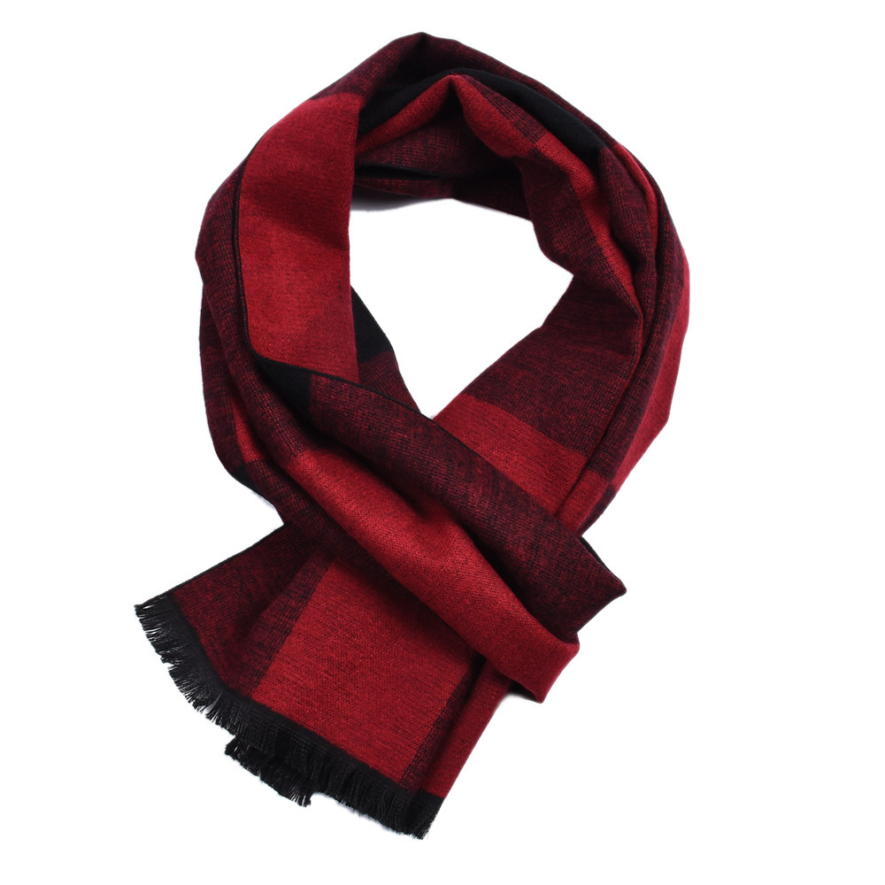 Rutig herrscarf i imitationskashmir med fransar för vintern_voghion.com