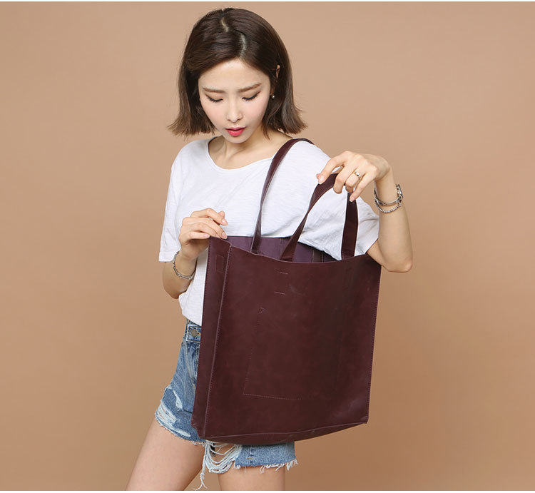 Korean version of fashionable PU leather shoulder bag, simple commuter men's and women's tote bag, square vertical crossbody large-capacity handbag_voghion.com