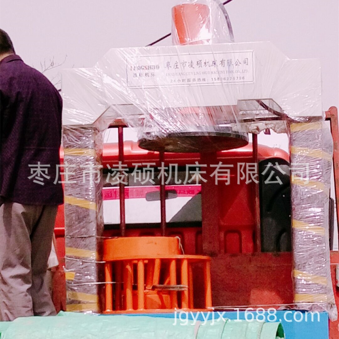 河南洛阳压胎机1