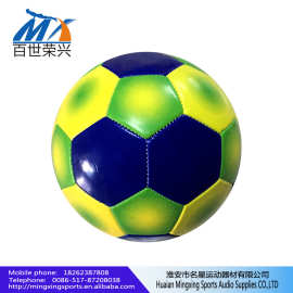标准大小 5号足球绿黄蓝 1.6pvc皮革 橡胶胆 300克 机缝促销足球