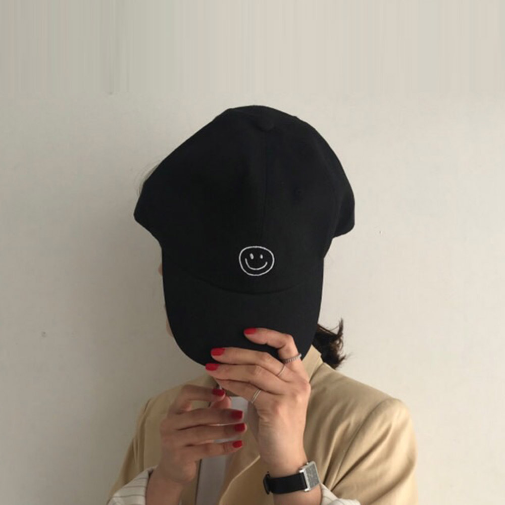 Korean Fashion Solid Color Embroidered Smiley Baseball Hat Wholesale Nihaojewelry display picture 4