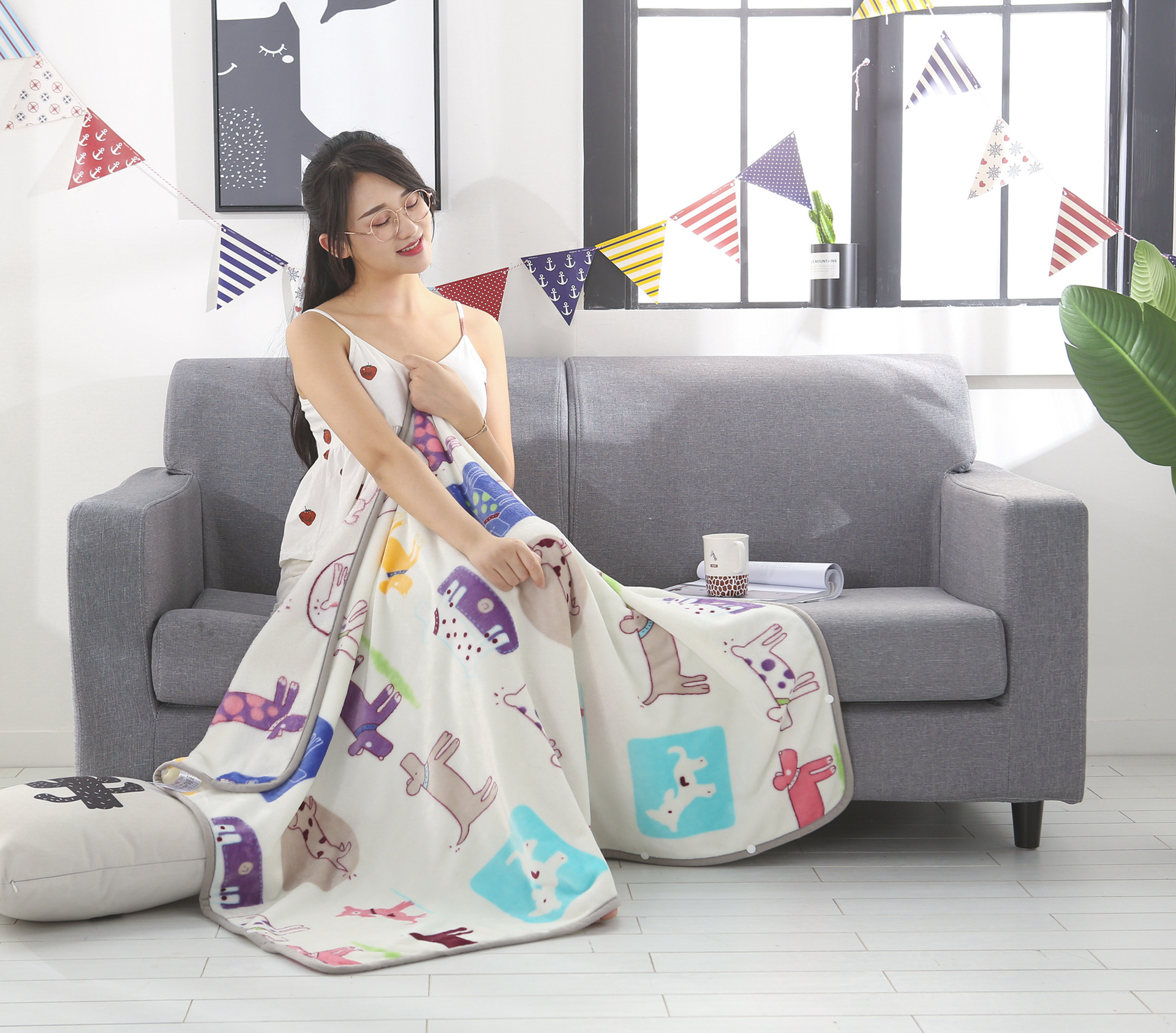 fashion multi-function Blanket Blanket Korean Edition lovely Blanket automobile Home Furnishing to work in an office Shawl Leisure blanket On behalf of