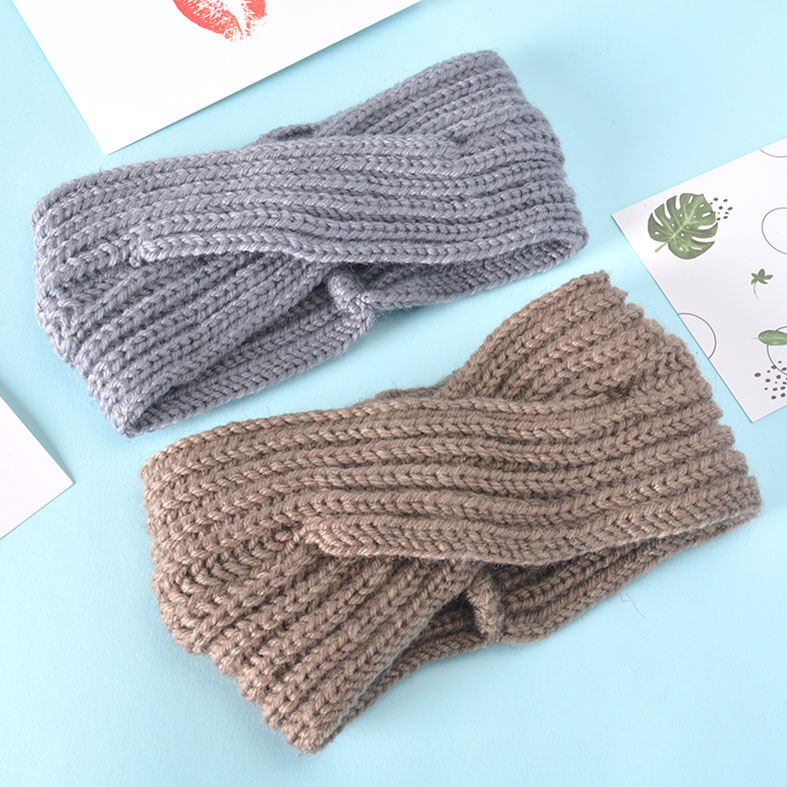 Simple Knitted Woolen Headband display picture 3