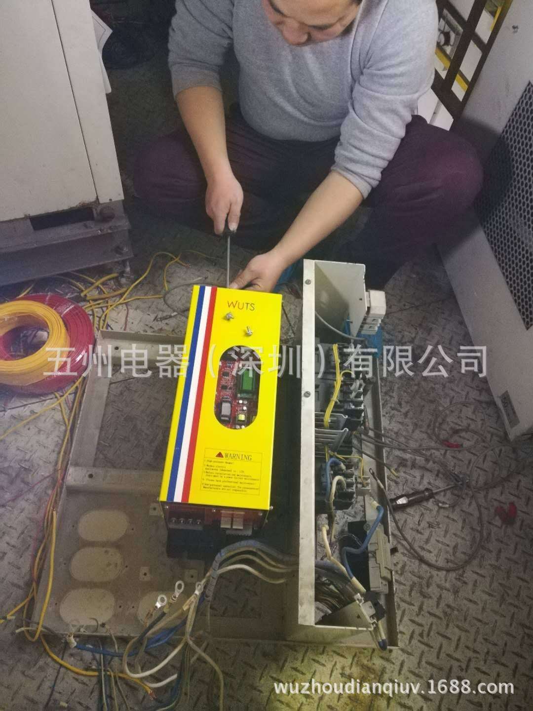 镓灯_UV灯卤素灯铁灯镓灯