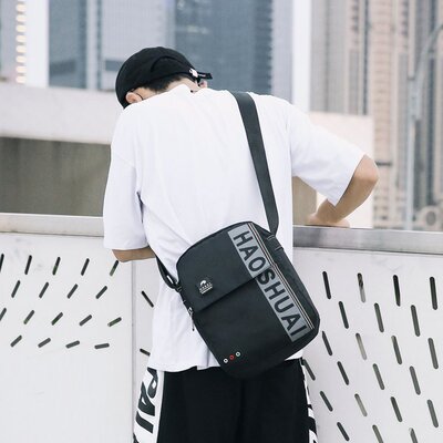 Shoulder bag man 2018 new pattern Men's bag letter Inclined shoulder bag leisure time Satchel man Oxford knapsack Small bag