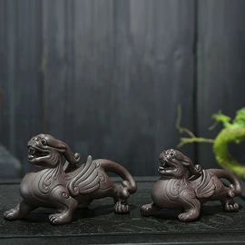 茶叶罐;香炉;陶瓷工艺品